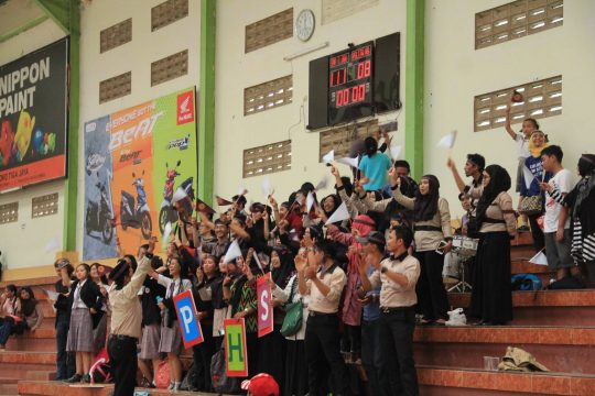 Bukti Kekompakan Guru, Siswa dan Orang Tua dalam Memberi Dukungan Kepada Tim Pelita Hati